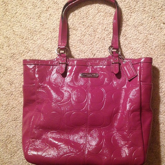 ⚡️ PRICE DROP⚡️Hot Pink Coach Handbag!!