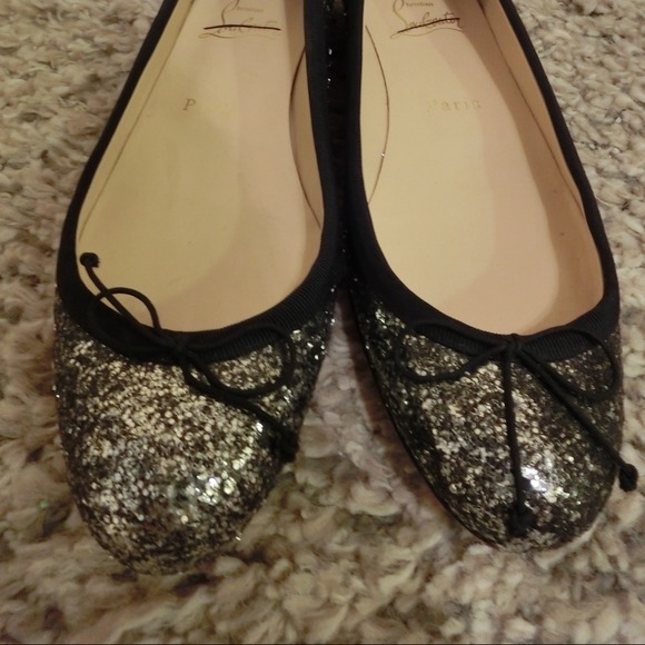 SOLD 💯authentic Christian Louboutin flats - Picture 1 of 4