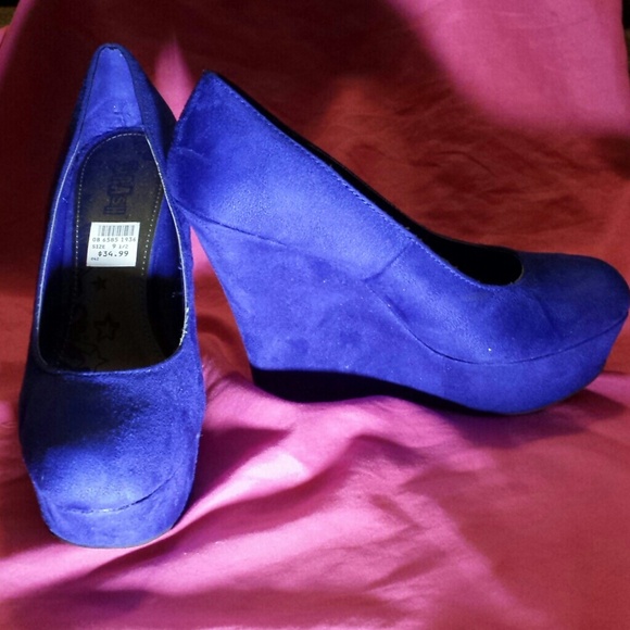 ( SOLD ) - Picture 2 of 4