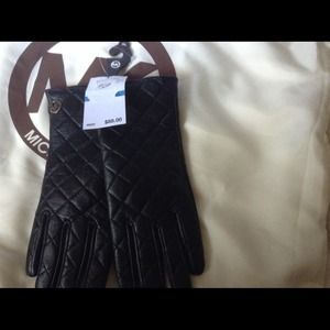 MK Quilted Gloves