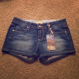 Paige sz 26 shorts tailored dark wash 2" inseam