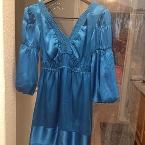 Poet Style sleeves too young for me. Wore once