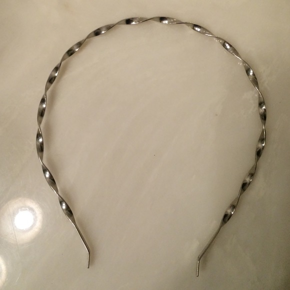 silver twirl headband