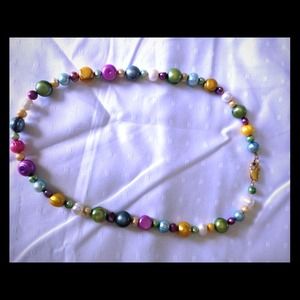 Versatile pearl necklace