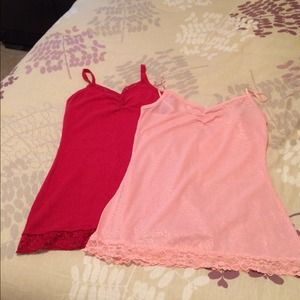 Pair of adorable tank tops. Super cute with jeans!