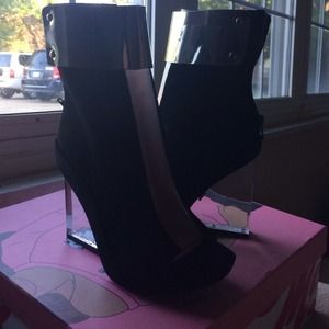 Brand New Jeffrey Campbell Shoes 7.5