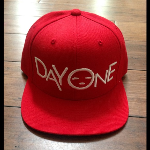 DayOne SnapBack Red