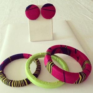 Earring & bangle set