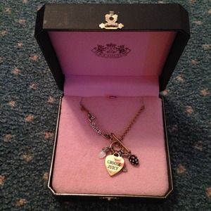 Juicy couture safety pin necklace