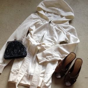 Bundle for @kellylfelows