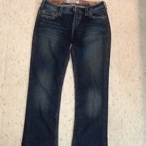 I am selling these trendy boot cut jeans!
