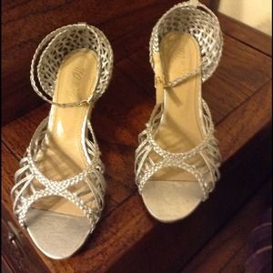 Super Cute Silver Wedge espadrilles Sandals