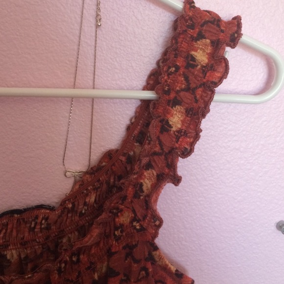 Cute Rust Patterned Button Tank - Picture 4 of 4