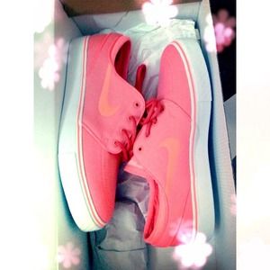 Pink janoskis