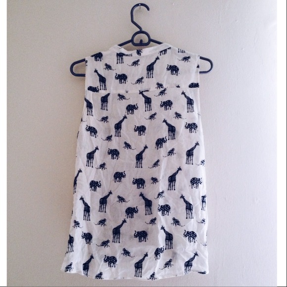 Black & white Zara Trafaluc animal top - Picture 2 of 3