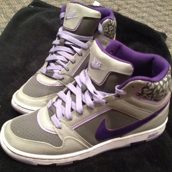 Nike high top sneakers