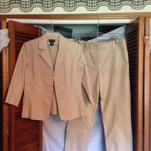 2 piece Rafaella pant suit size 10
