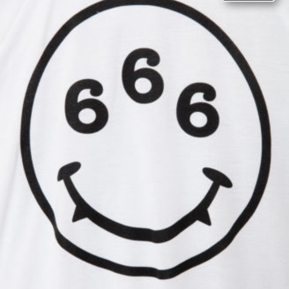 ⛔️TRADED⛔️Creep Street 666 smiley face tee - Picture 2 of 4