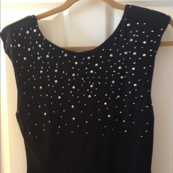 Black dress with colored gems on top - Picture 4 of 4
