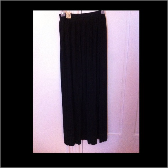 American Eagle maxi skirt!!!