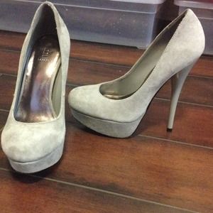 ** SOLD**Bakers "Victoria" Grey Suede Pumps 5.5