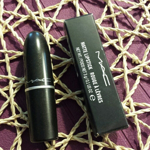💥BRAND NEW MAC💥 Hautecore lipstick