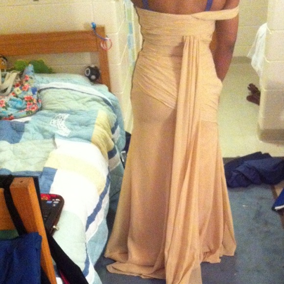 Classic Gold One Shoulder Evening Dress - Picture 4 of 4