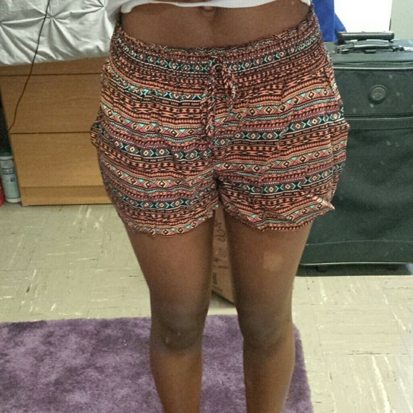 Tribal Print Shorts - Picture 3 of 4
