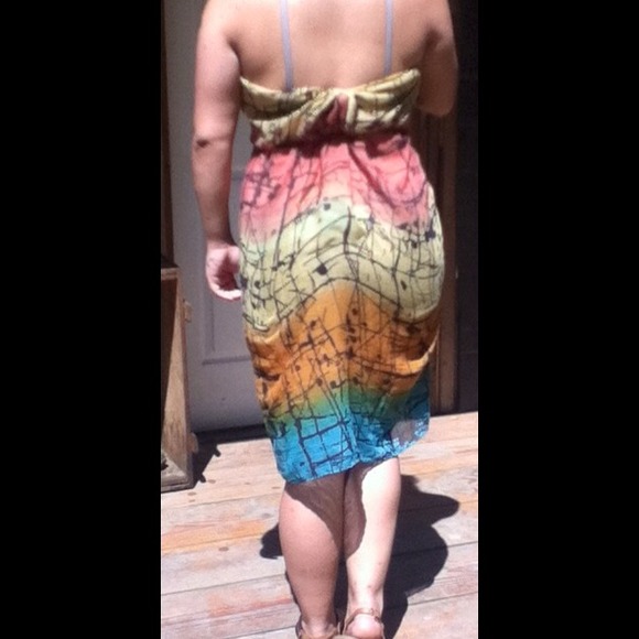 Traded handmade colorful splatter dress - Picture 3 of 4