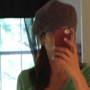 ❗️️️️BUNDLED❗️DKNY KNIT HAT