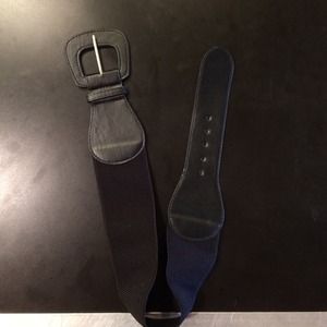 Black wide elastic waistband belt. Size small