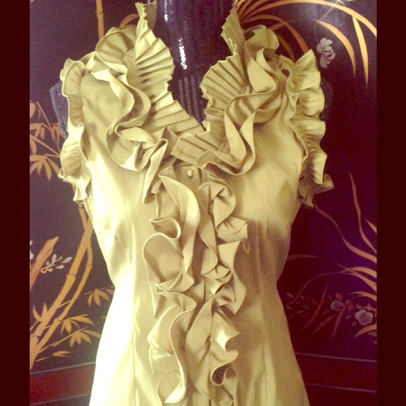 ⛔️SOLD⛔️ Green Ruffle Shirt