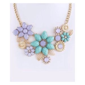 Floral cluster necklace
