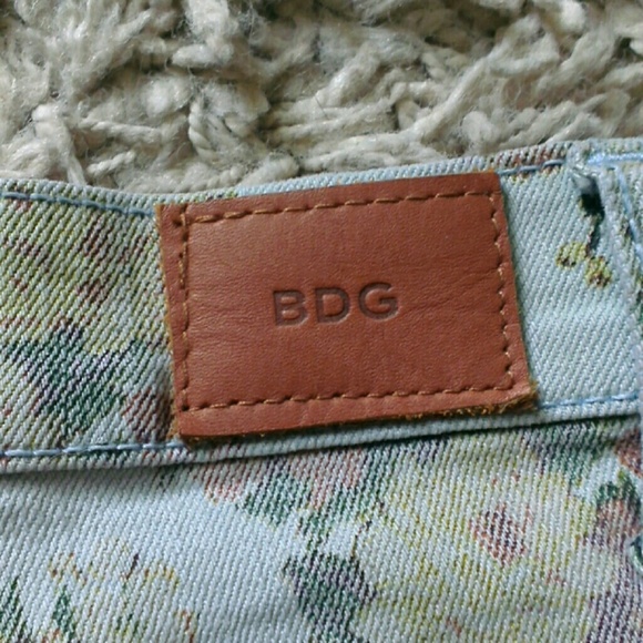 Urban Outfitters Jeans - BDG UO High rise floral jeans Urban Outfitters Jeans - BDG UO High rise floral jeans