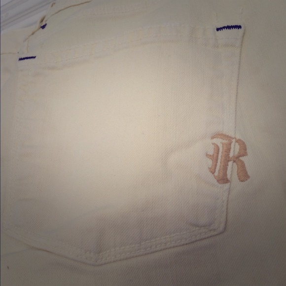 💢SOLD💢 Rich & Skinny Pale Yellow Capri Jean - Picture 1 of 3