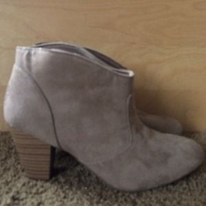 Taupe suede booties