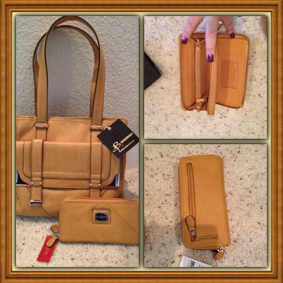 HP!!! NWT Bmakowsky tan Leather Satchel. +Dust bag - Picture 2 of 4