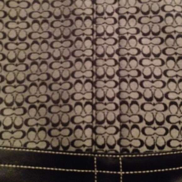 ❌Sold❌Authentic Coach shoulder bag - Picture 2 of 3