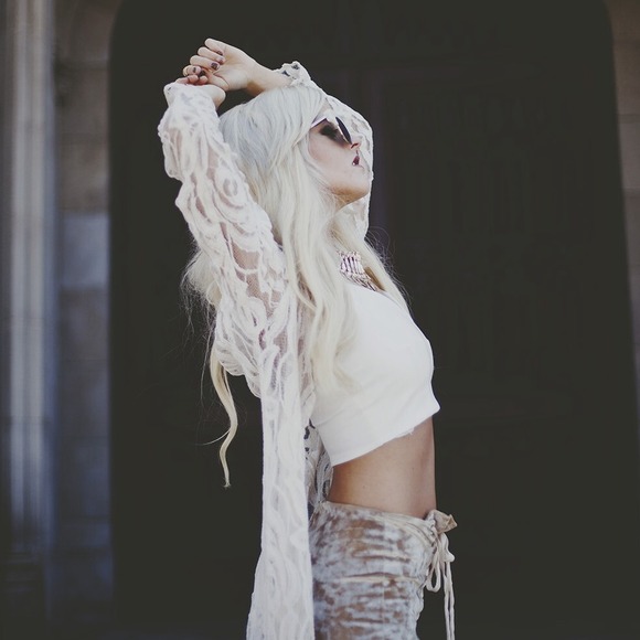 *FOUND* Nasty Gal Monterey Lace Cardi - Picture 2 of 4