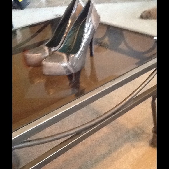 Grey snake skin like skin shoe