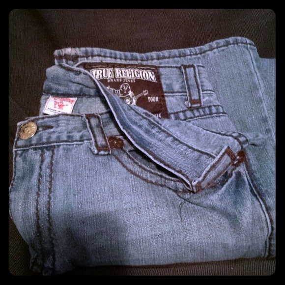 <traded w/ @khrystalsm>