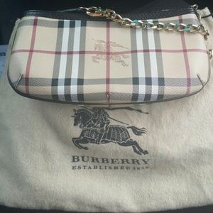 SHARING! Burberry wristlet