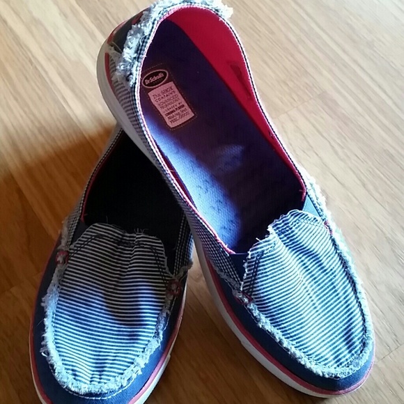 Cute summer casual shoes.