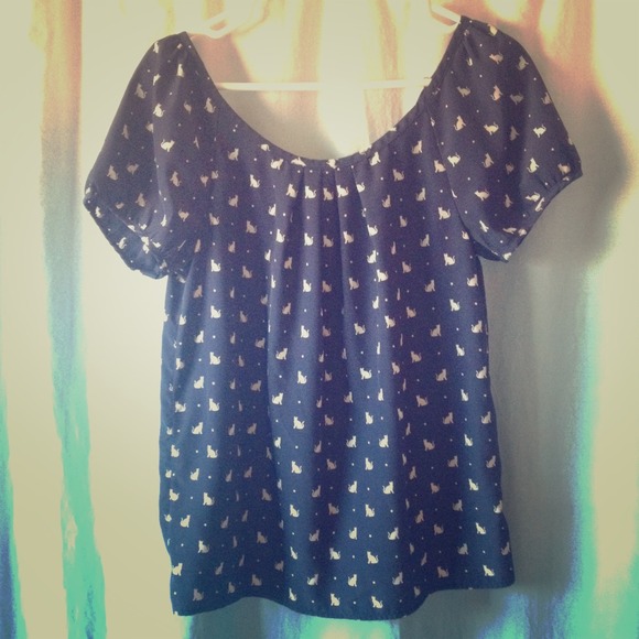 Navy blue flowy top with white cat detailing