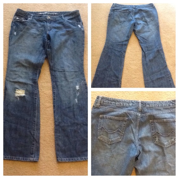 💕Dark Bootcut Distressed Jeans 15 x 32