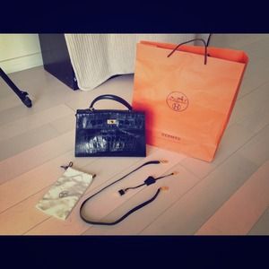 Authentic Hermes Croc Kelly Bag (black)