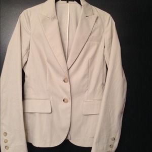 New theory blazer tan color sz4