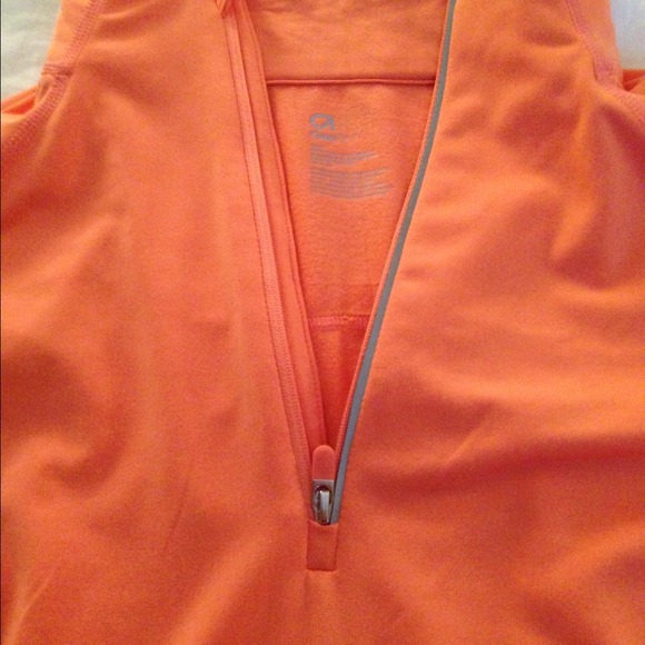 New gap fit long sleeved workout jacket sz s - Picture 2 of 2