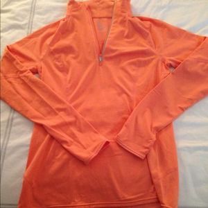 New gap fit long sleeved workout jacket sz s