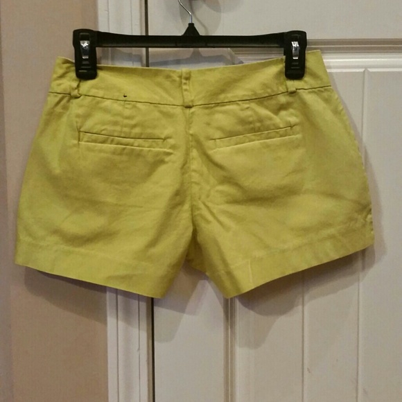 Banana Republic shorts - Picture 2 of 3